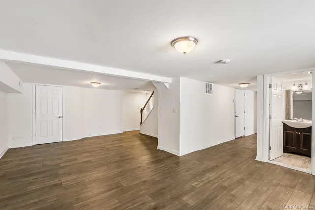 $649,000 | 3483 Overlook Avenue, Yorktown Heights, NY 10598