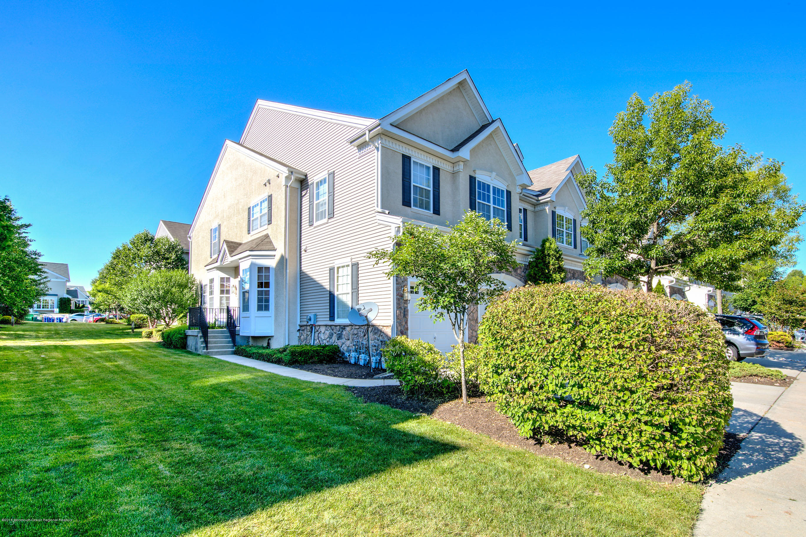 117 Brookfield Drive Jackson, NJ 08527 - Photo 3 of 62 117BrookfieldExteriorOnline-1001