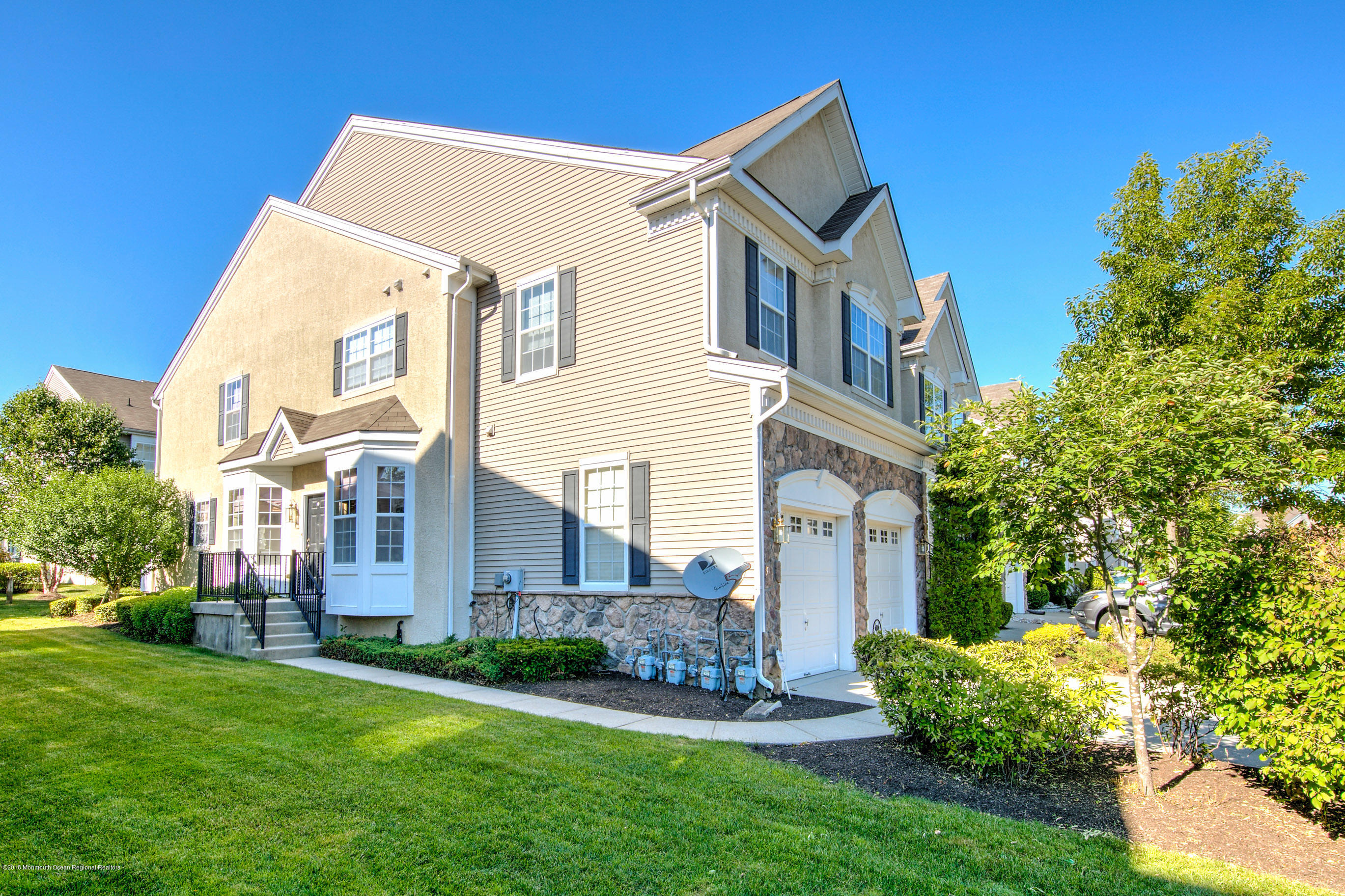 117 Brookfield Drive Jackson, NJ 08527 - Photo 4 of 62 117BrookfieldExteriorOnline-1004