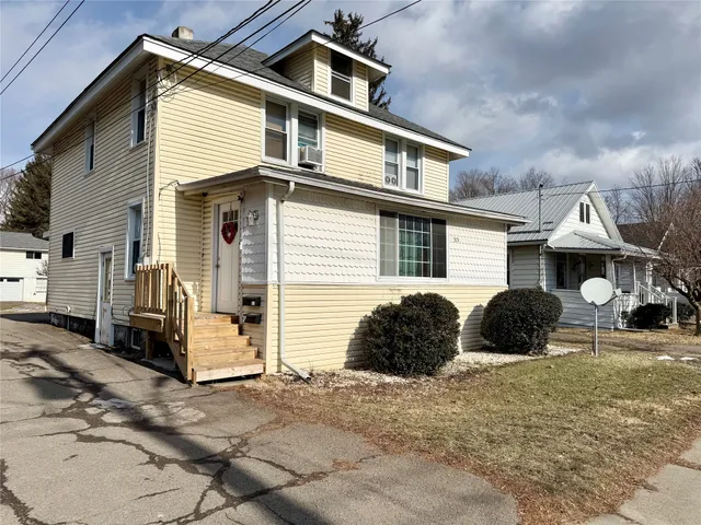 $298,800 | 313 Jennings Street, Endicott, NY 13760
