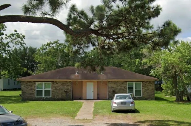 $1,200 | 1308 Trinity Street | Anahuac