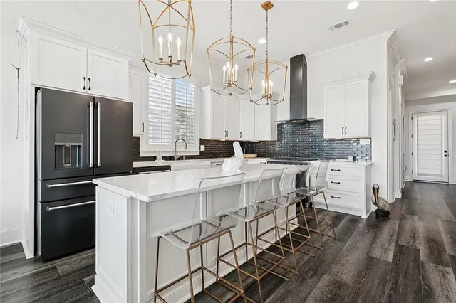 $800,000 | 973 Marina Boulevard, Unit A, Mandeville, LA 70471