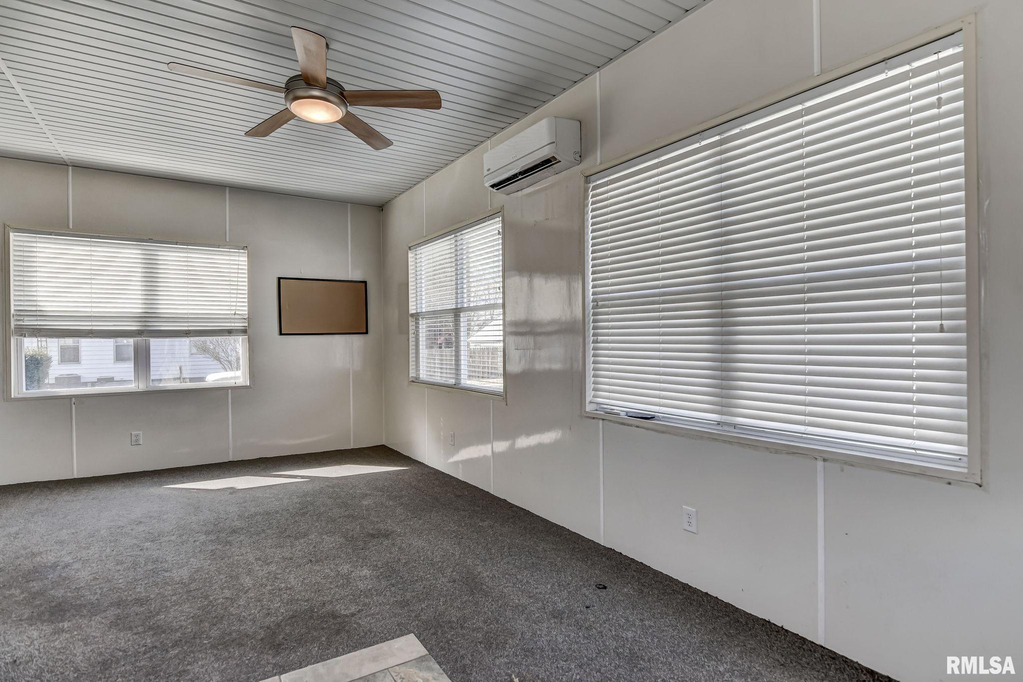 311 West Adams Street Taylorville, IL 62568 - Photo 25 of 36