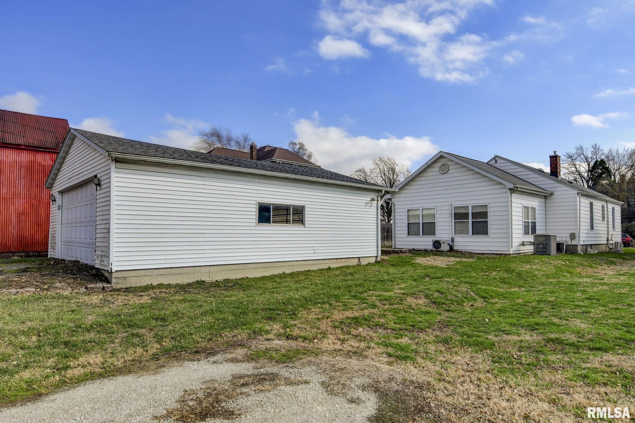311 West Adams Street Taylorville, IL 62568 - Photo 27 of 36