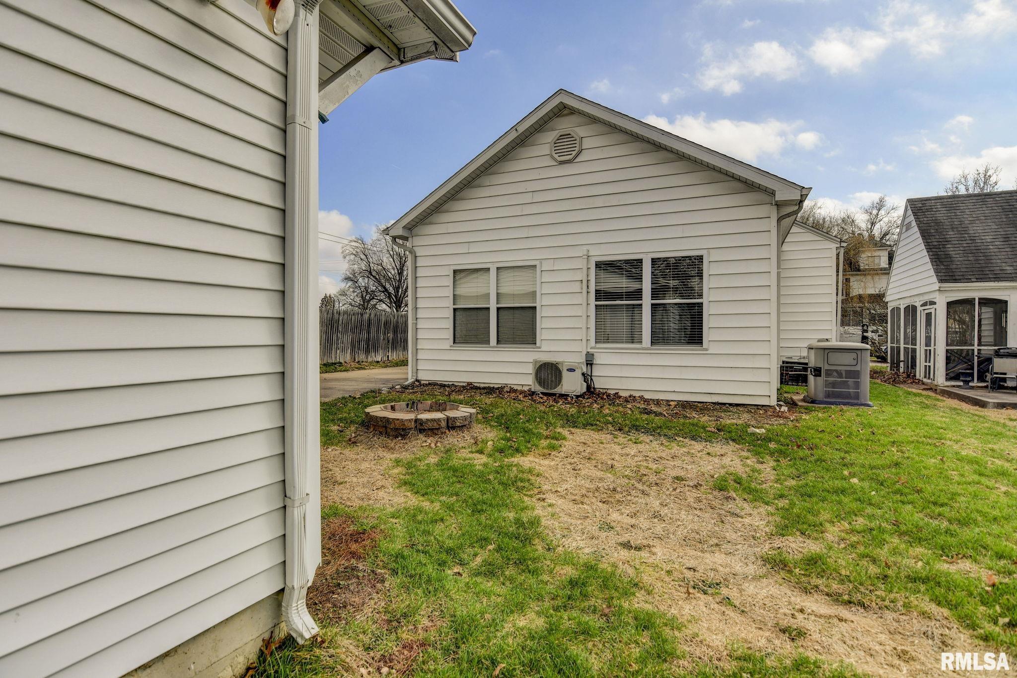 311 West Adams Street Taylorville, IL 62568 - Photo 29 of 36