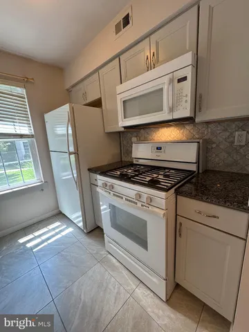 $225,000 | 1701 Aberdeen Lane, Blackwood, NJ 08012