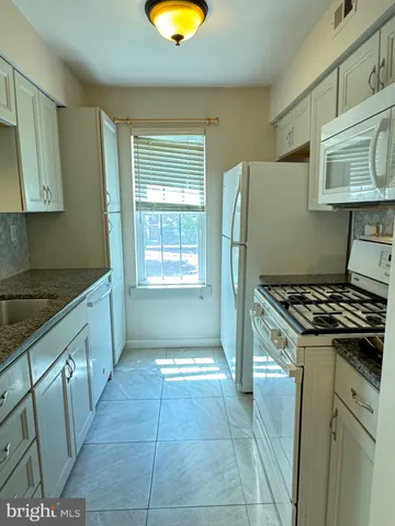 $225,000 | 1701 Aberdeen Lane, Blackwood, NJ 08012