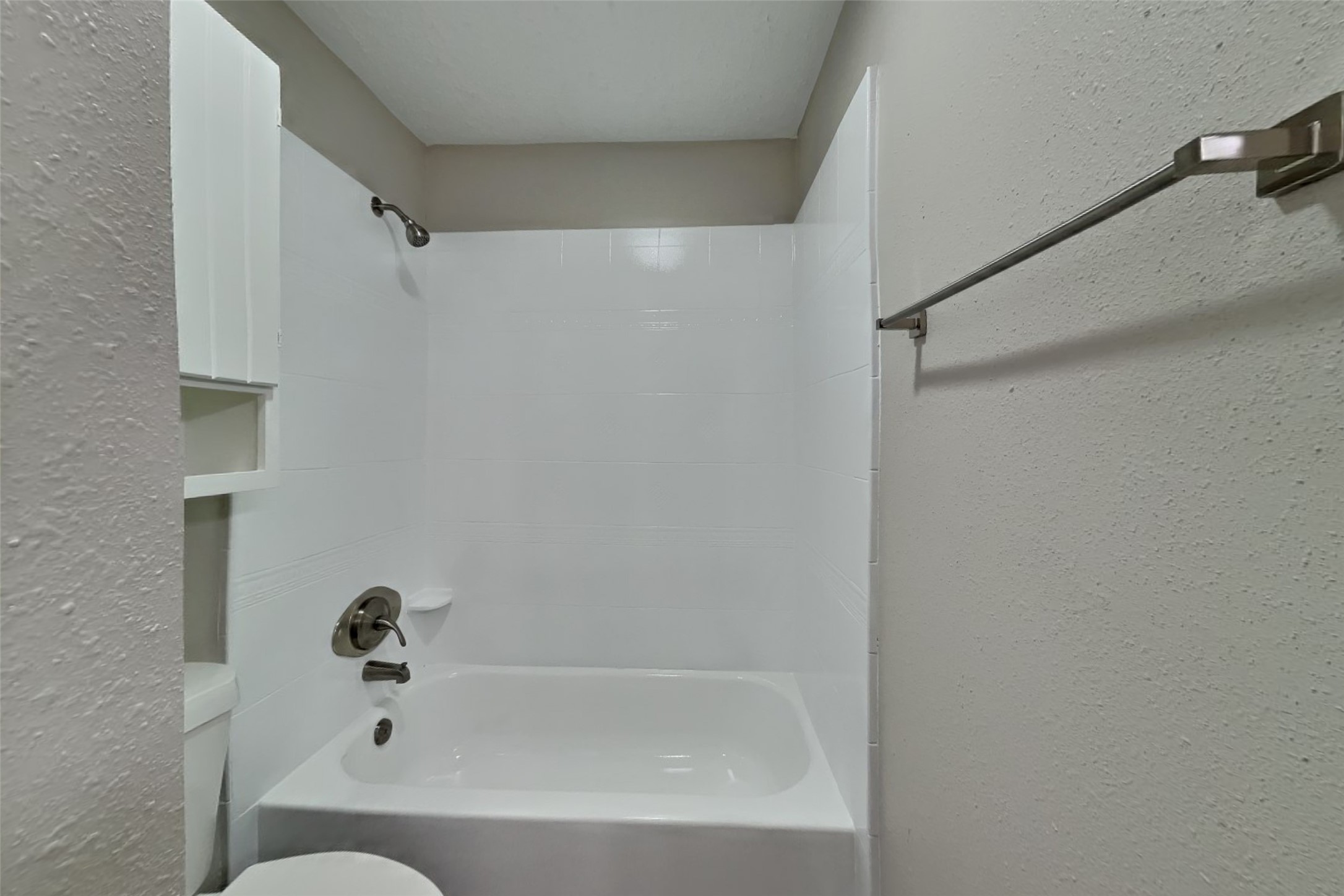 4734 Lost Lake Lane Spring, TX 77388 - Photo 16 of 20 Gallery Image 16