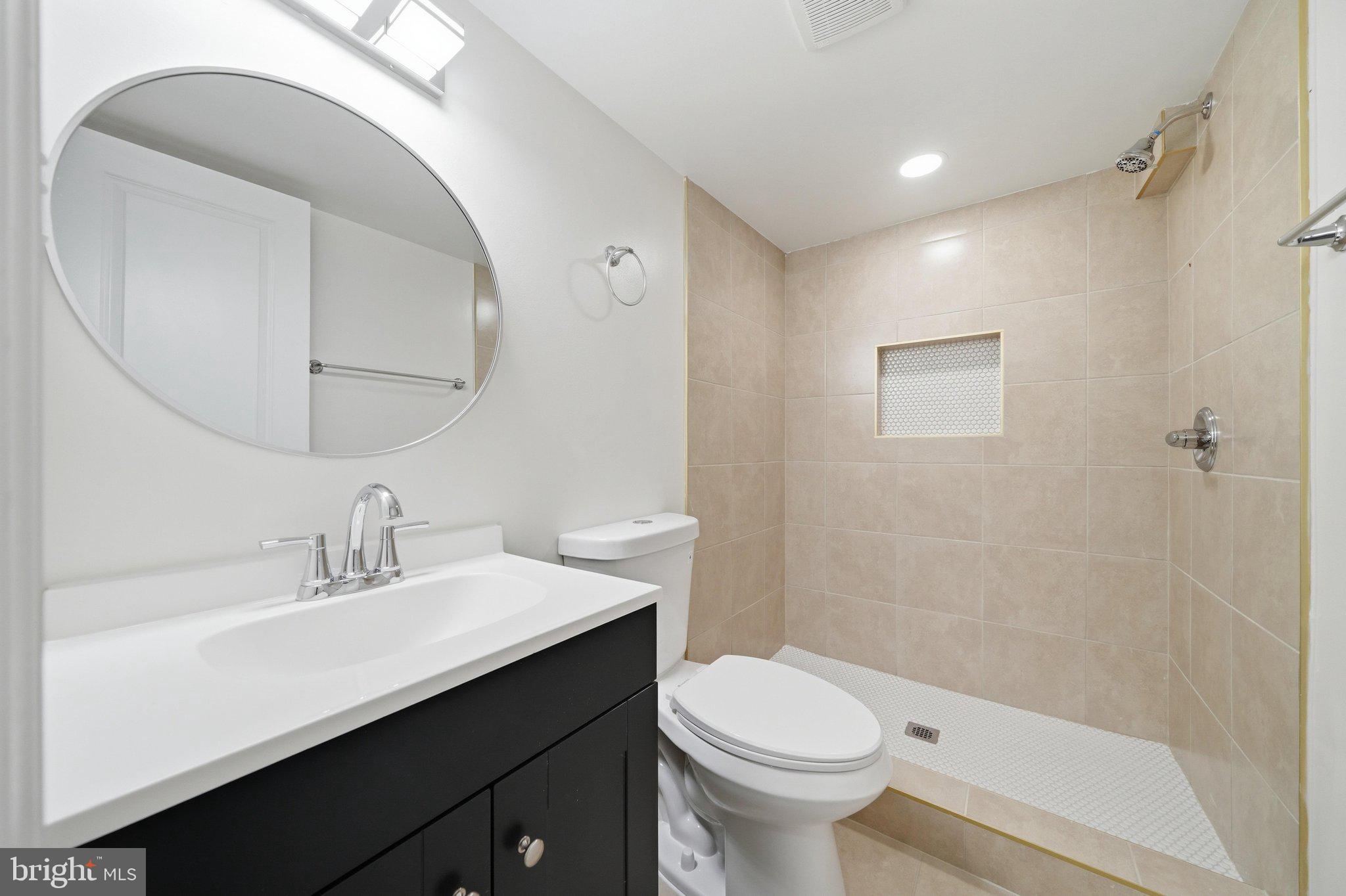 11716 Kingtree Street Silver Spring, MD 20902 - Photo 37 of 52 DSC06259