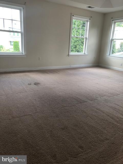 4181 Agency Loop Triangle, VA 22172 - Photo 7 of 11