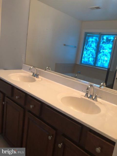 4181 Agency Loop Triangle, VA 22172 - Photo 8 of 11