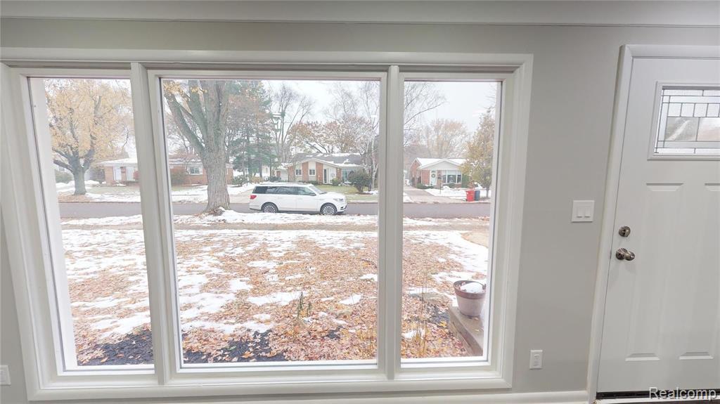 1380 Sycamore Drive Rochester, MI 48307 - Photo 6 of 22