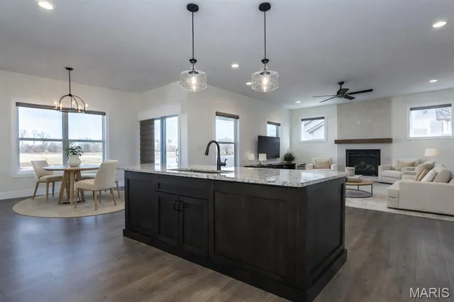 $679,900 | 652 Tea Olive Boulevard, O'Fallon, IL 62269