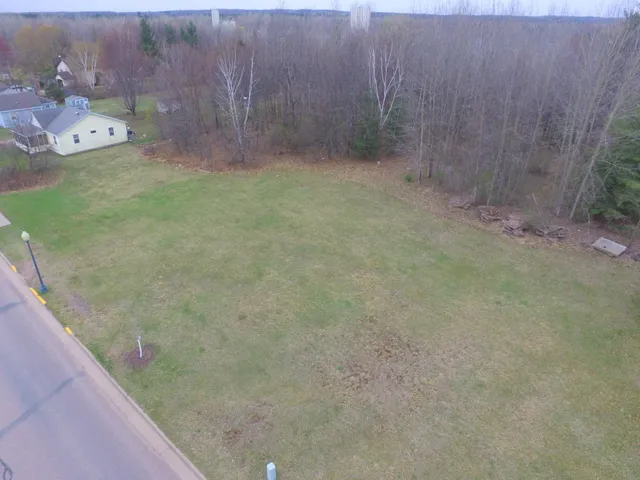 $58,000 | 24175 1st Avenue, Siren, WI 54872