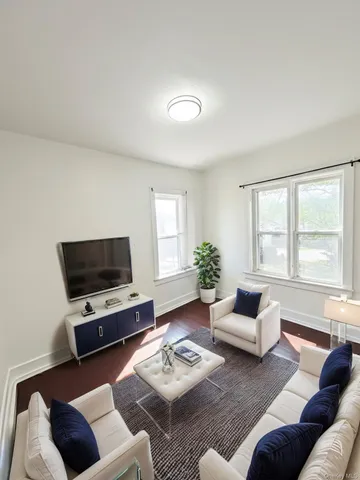 $2,000 | 90-04 Jamaica Avenue | Woodhaven