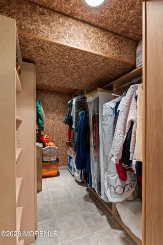 $1,250,000 | 23 Blades Run Drive, Shrewsbury, NJ 07702