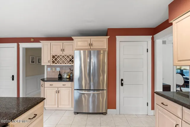 $1,250,000 | 23 Blades Run Drive, Shrewsbury, NJ 07702