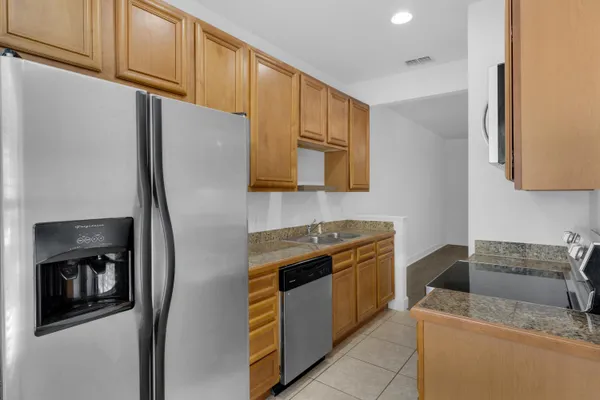$1,700 | 15284 Business Highway, Unit 7A, Freeport, FL 32439