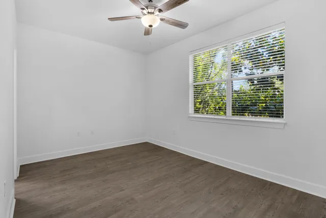 $1,750 | 15284 Business Highway, Unit 7A, Freeport, FL 32439