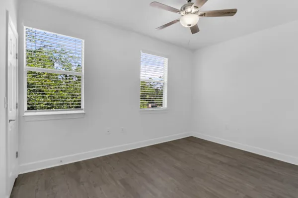$1,700 | 15284 Business Highway, Unit 7A, Freeport, FL 32439