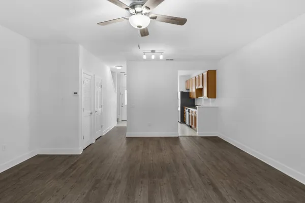 $1,700 | 15284 Business Highway, Unit 7A, Freeport, FL 32439