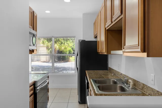 $1,750 | 15284 Business Highway, Unit 7A, Freeport, FL 32439