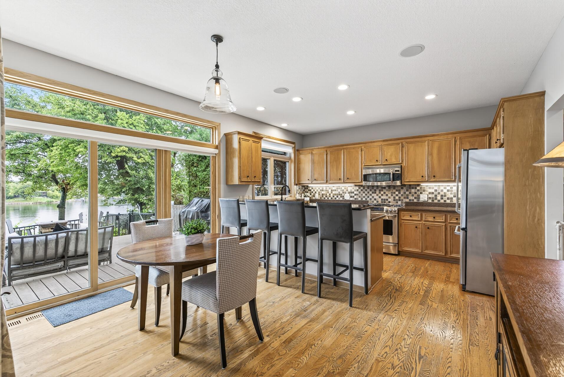 15408 Red Oaks Road Southeast Prior Lake, MN 55372 - Photo 16 of 37