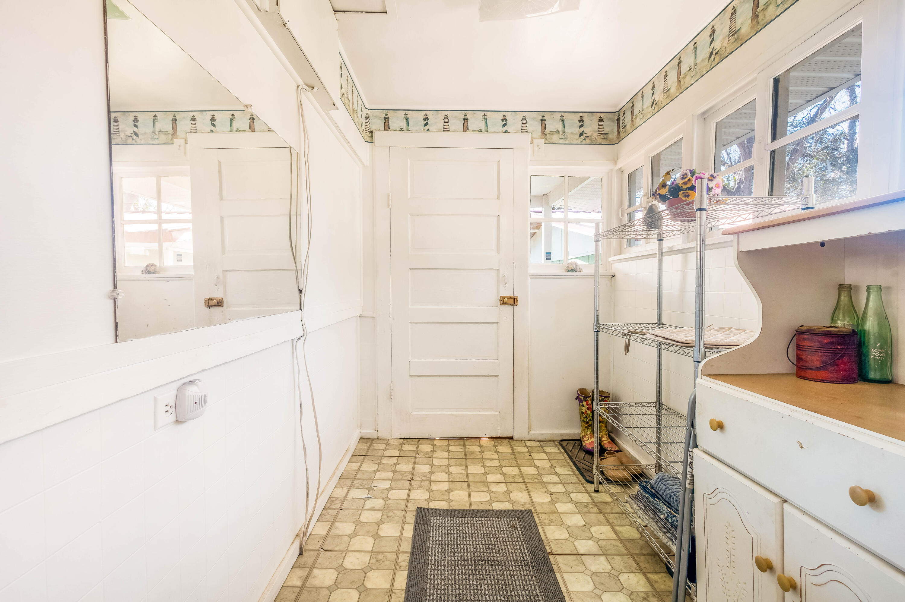 21132 Seminole Street Florala, AL 36455 - Photo 20 of 44 a bathroom with a shower