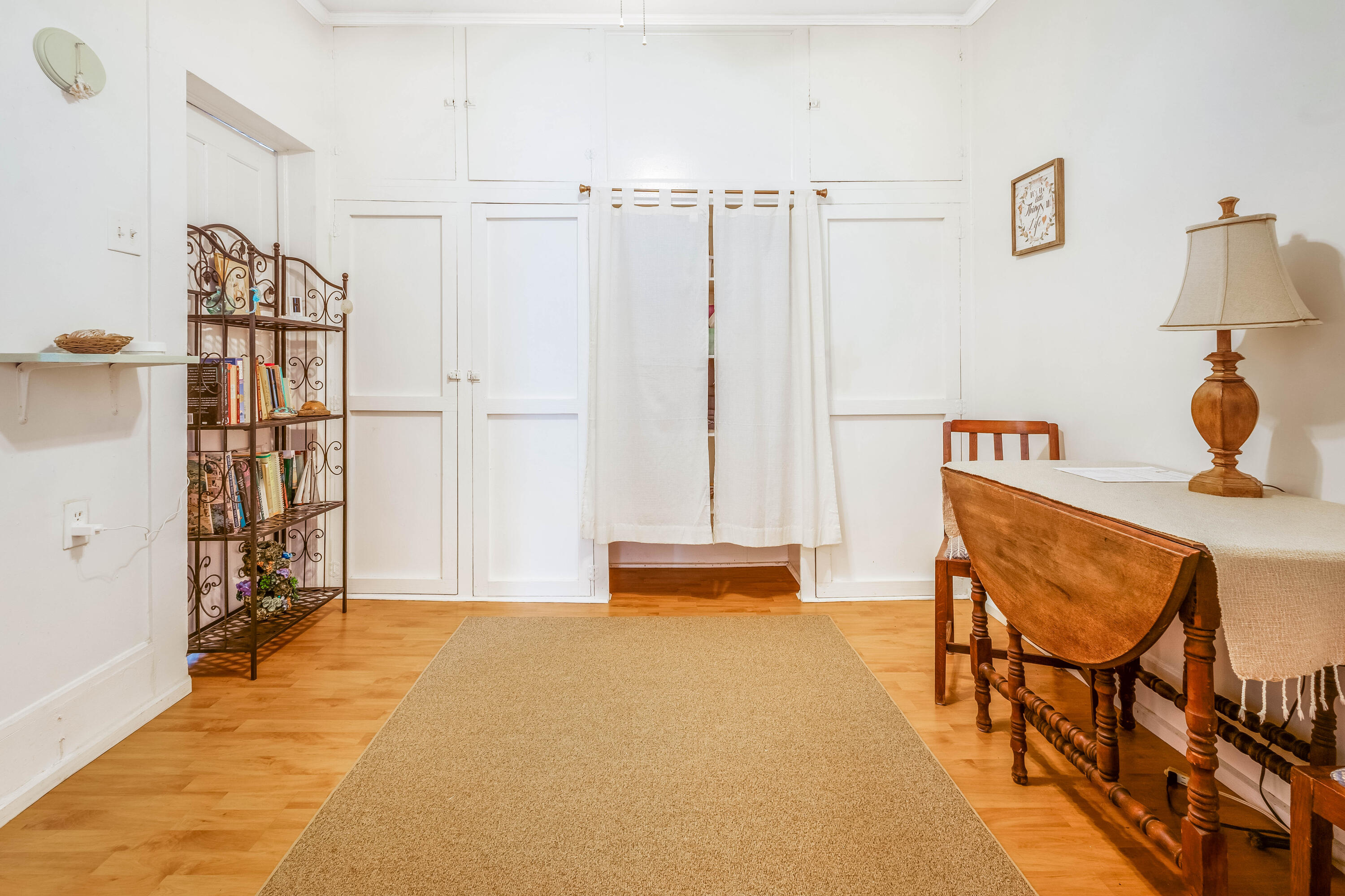 21132 Seminole Street Florala, AL 36455 - Photo 28 of 44 a view of hallway with furniture and a rug