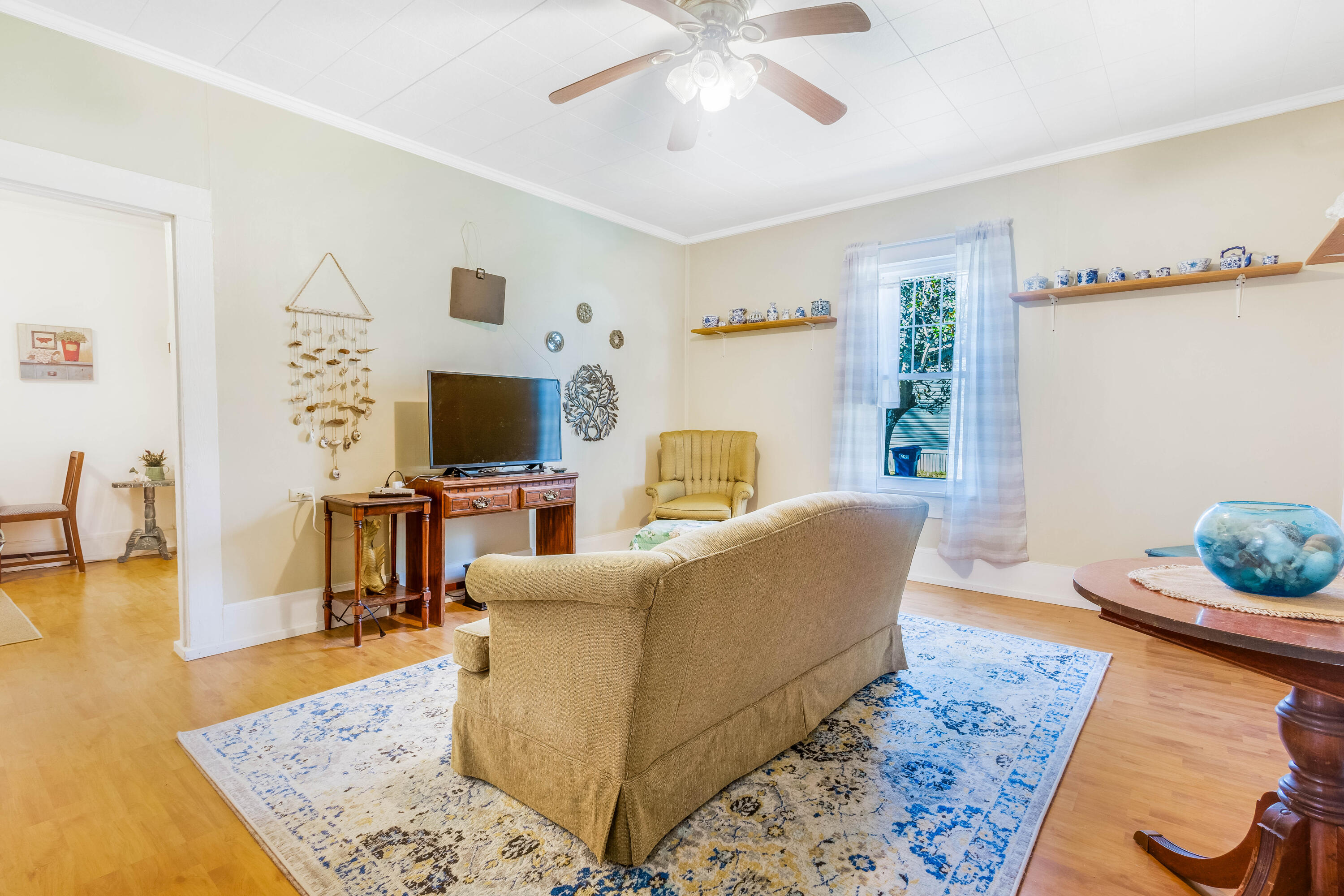 21132 Seminole Street Florala, AL 36455 - Photo 33 of 44 a living room with furniture and a flat screen tv