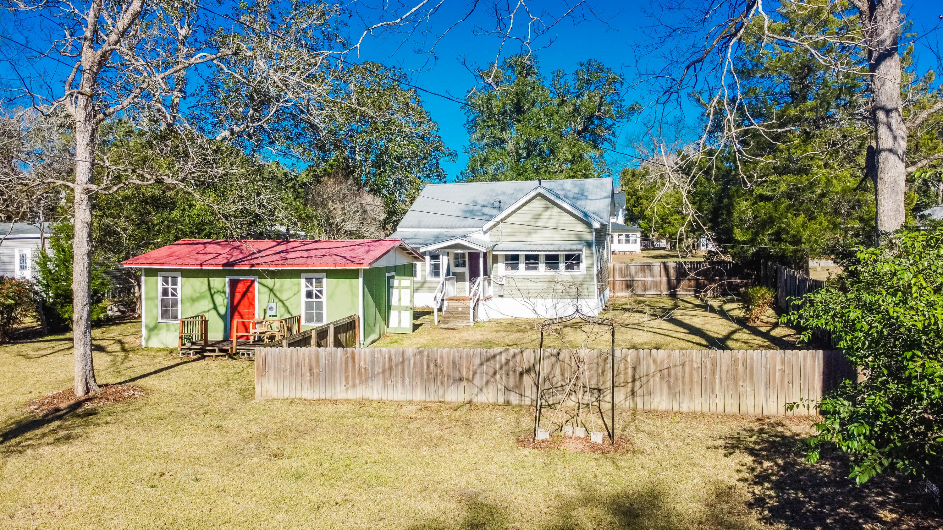 21132 Seminole Street Florala, AL 36455 - Photo 7 of 44 a view of an house with backyard and sitting area