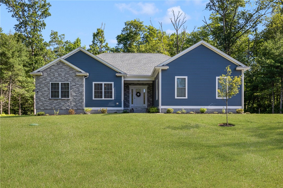 7 Avery Way Richmond, RI 02898 - Photo 1 of 35