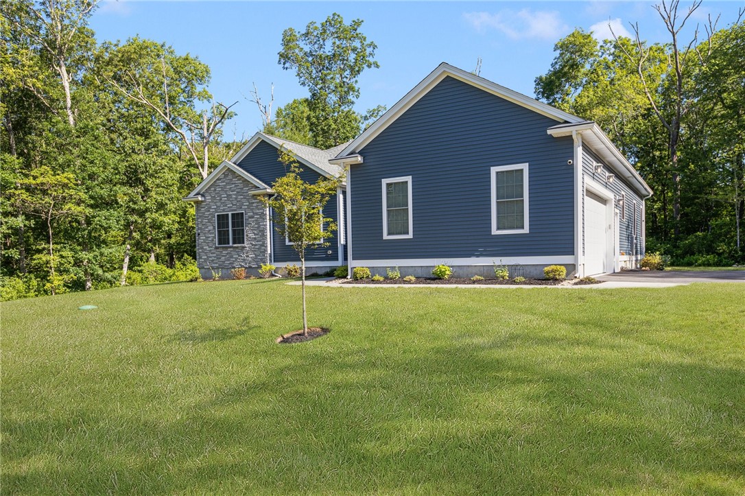 7 Avery Way Richmond, RI 02898 - Photo 2 of 35