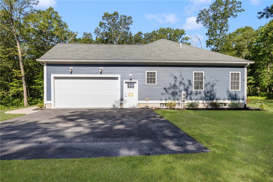 7 Avery Way Richmond, RI 02898 - Photo 3 of 35