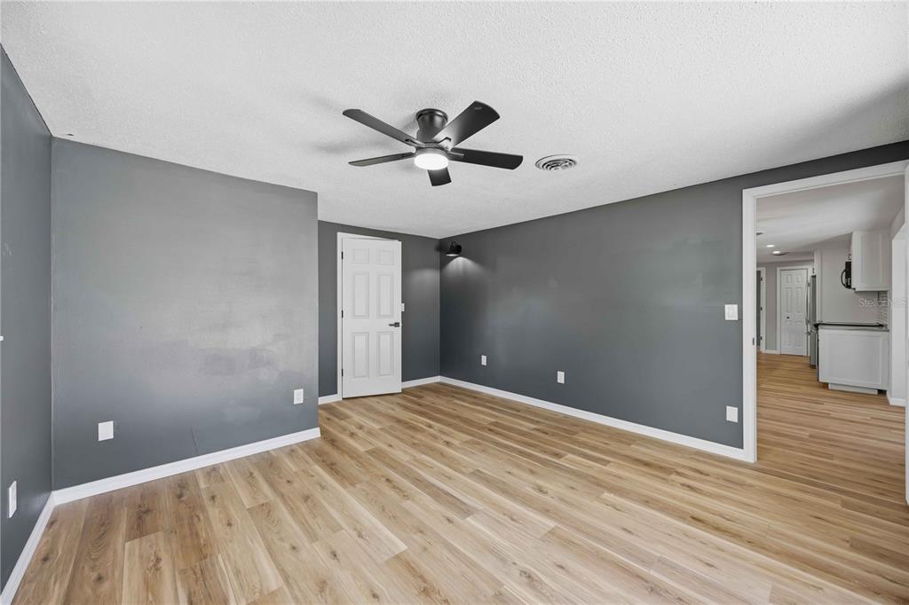 386 Cabana Road Venice, FL 34293 - Photo 34 of 56