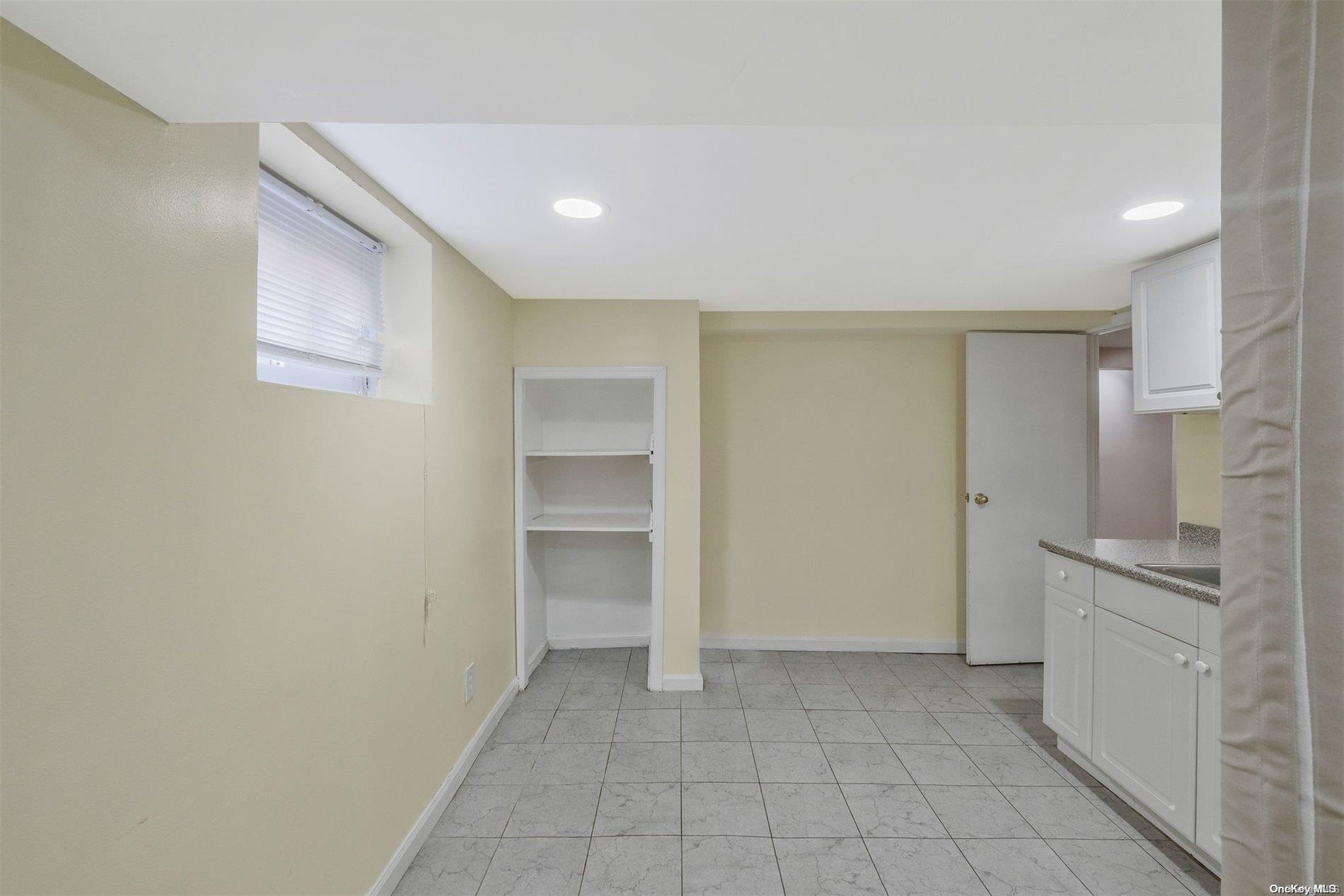 149 Rule Street Franklin Square, NY 11010 - Photo 23 of 33