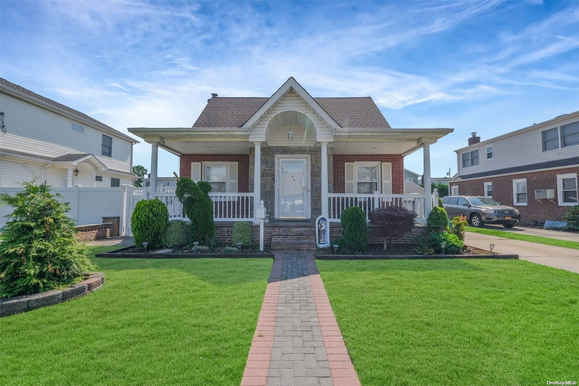 149 Rule Street Franklin Square, NY 11010 - Photo 30 of 33