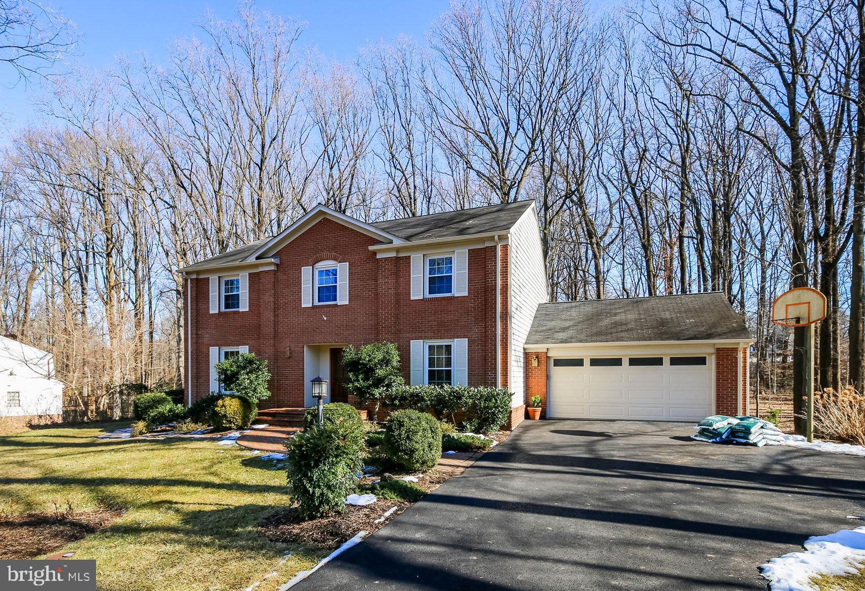 809 Balls Hill Road McLean, VA 22101 - Photo 2 of 55