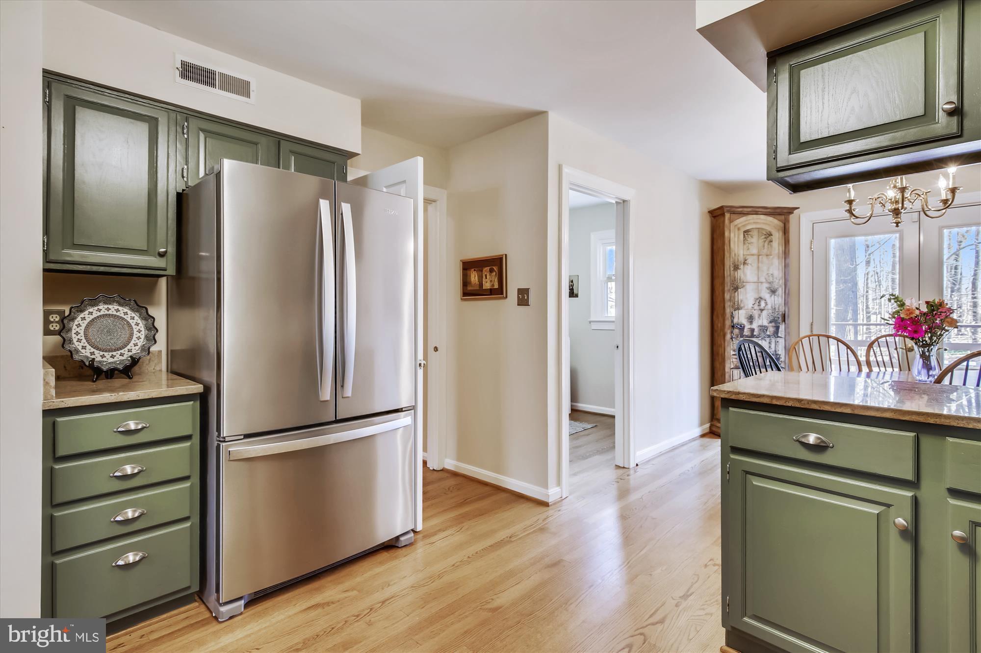 809 Balls Hill Road McLean, VA 22101 - Photo 11 of 55