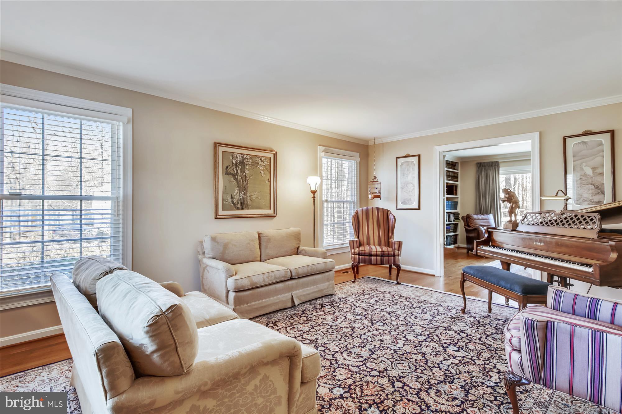 809 Balls Hill Road McLean, VA 22101 - Photo 4 of 55