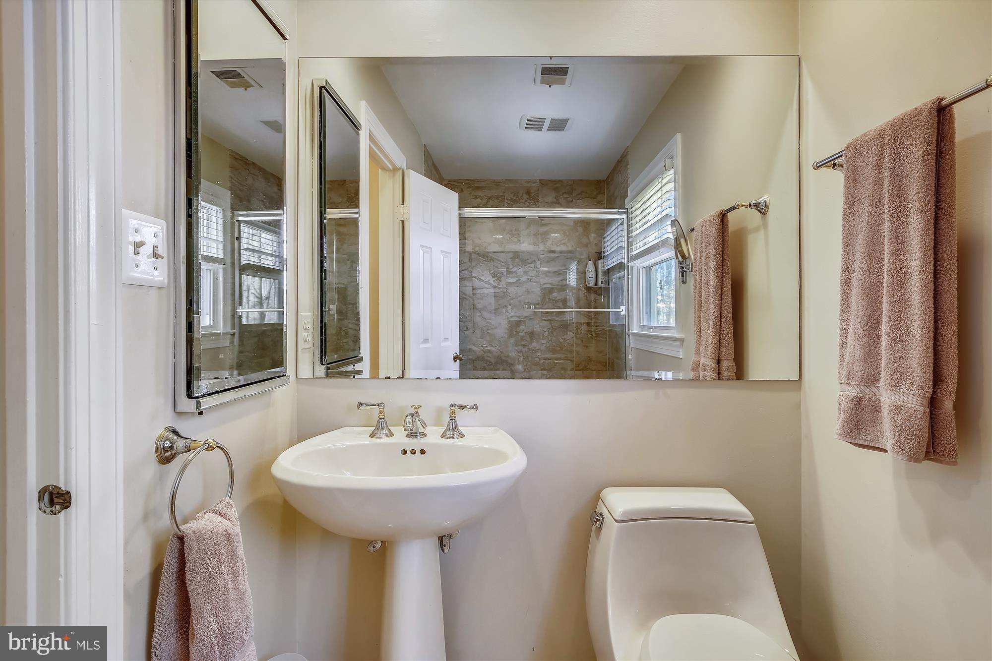 809 Balls Hill Road McLean, VA 22101 - Photo 32 of 55