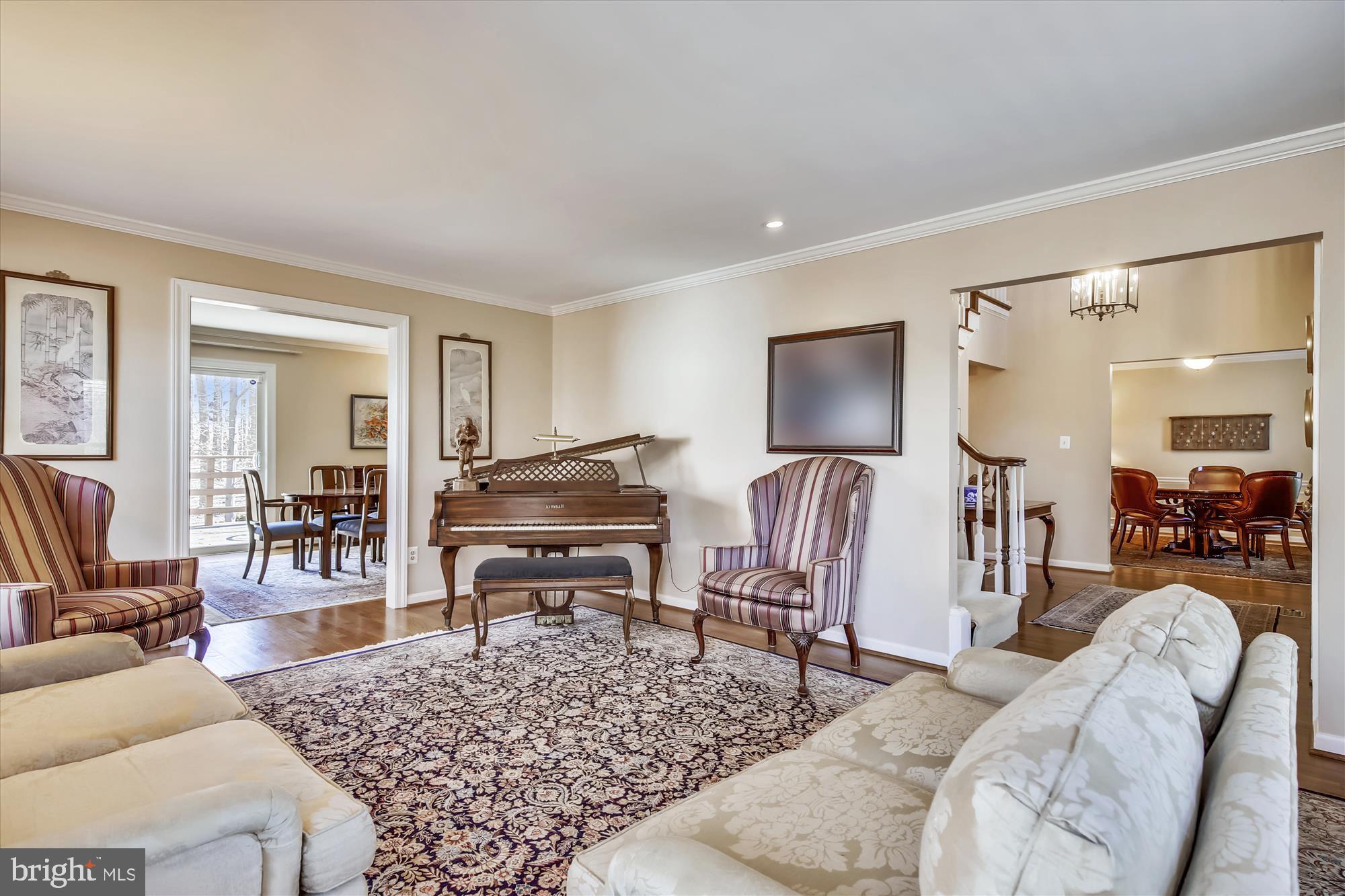 809 Balls Hill Road McLean, VA 22101 - Photo 5 of 55