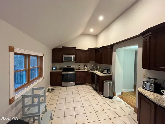 $259,900 | 764 Creek Road, Crown Point, NY 12928