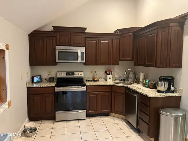 $259,900 | 764 Creek Road, Crown Point, NY 12928