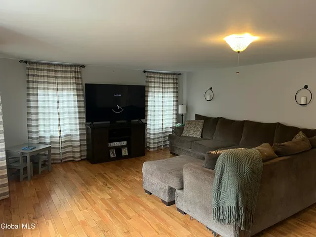 $259,900 | 764 Creek Road, Crown Point, NY 12928