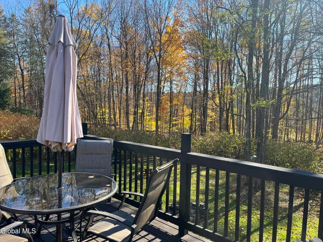 $259,900 | 764 Creek Road, Crown Point, NY 12928