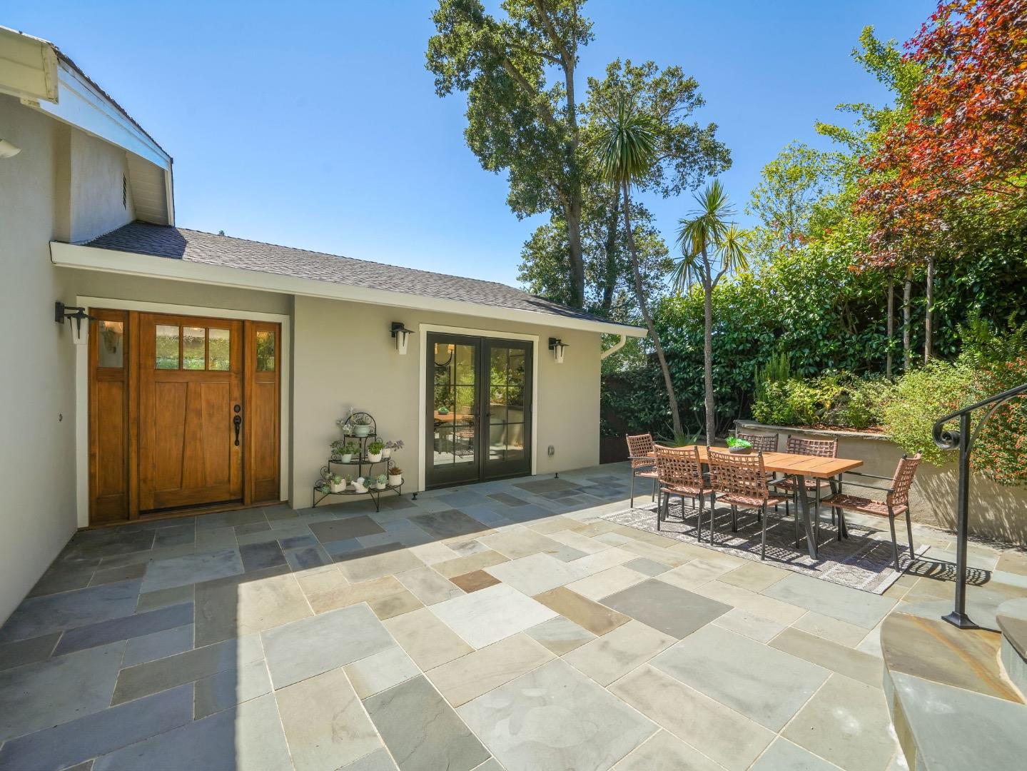 405 Glendale Road San Mateo, CA 94402 - Photo 7 of 81