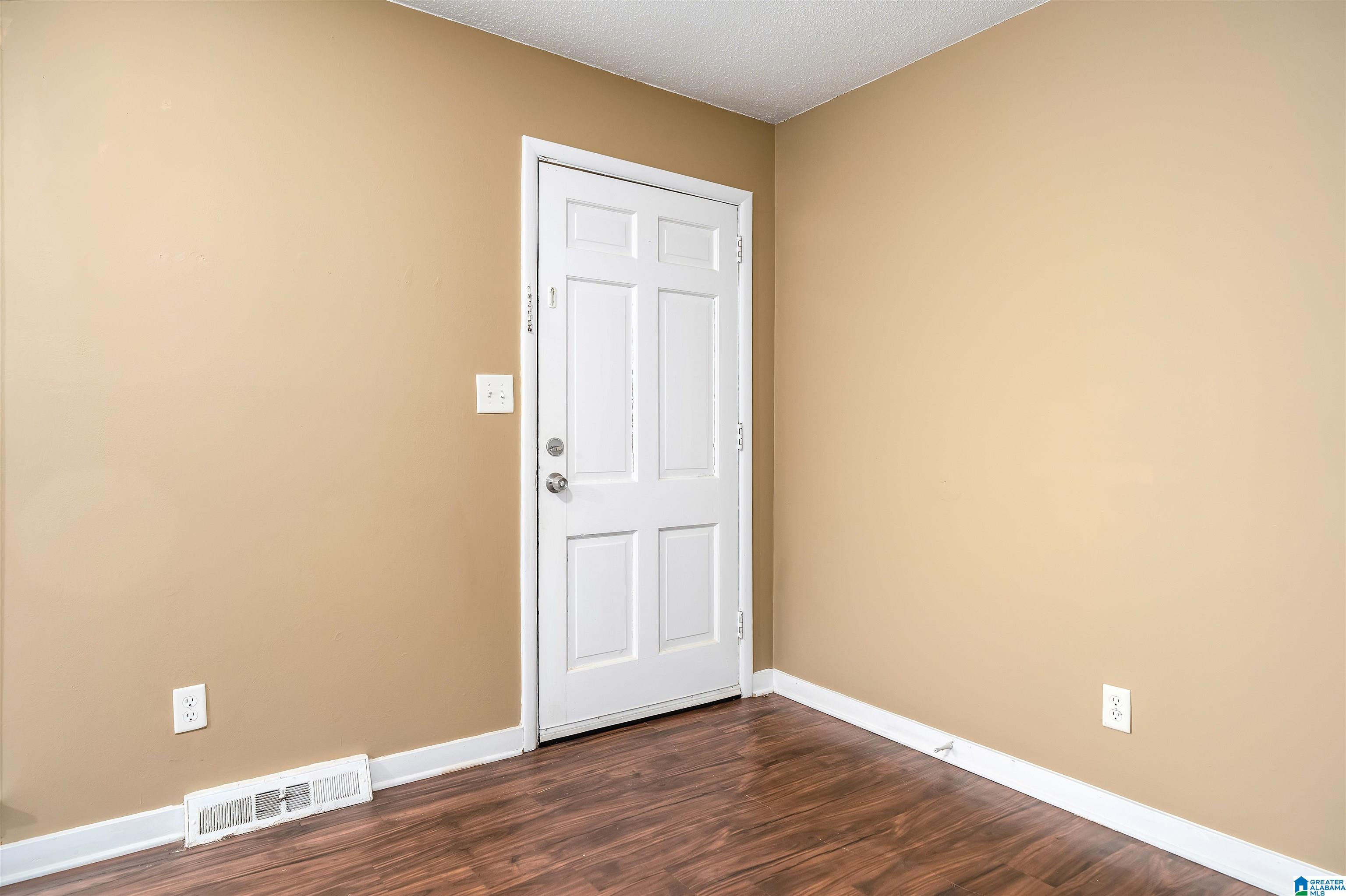 200 Navajo Trail Road Birmingham, AL 35215 - Photo 4 of 23
