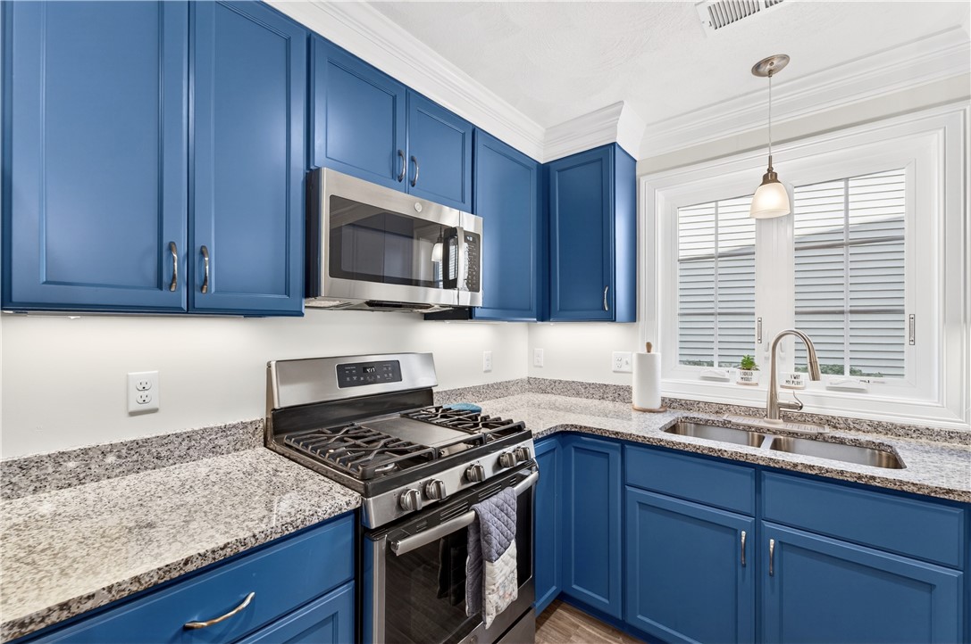 26 Rivers Edge Drive Coventry, RI 02816 - Photo 3 of 30
