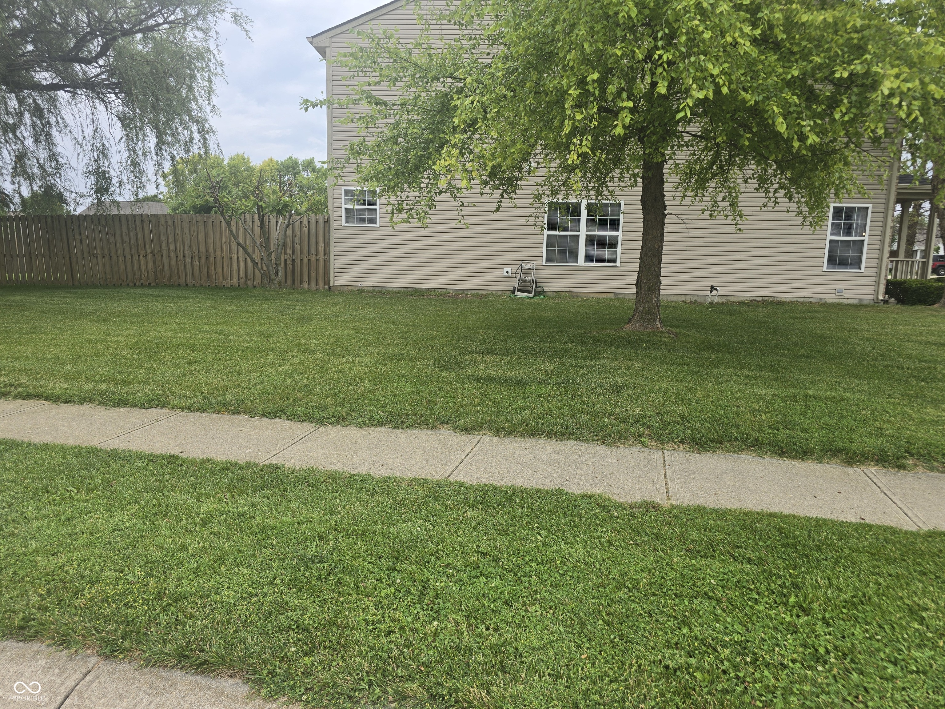 12934 Quarterback Lane Fishers, IN 46037 - Photo 2 of 23